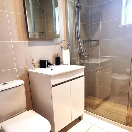 T2 - Com Piscina E Campo Tenis